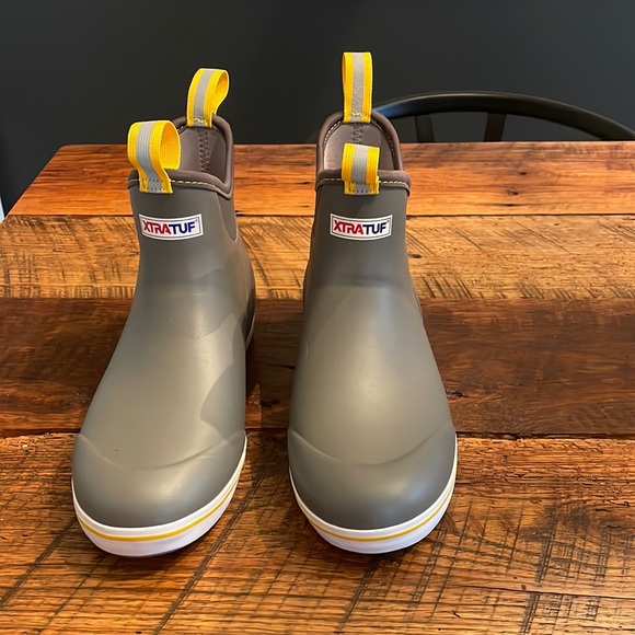 xtratuf Shoes Xtratuf Deck Boots Poshmark